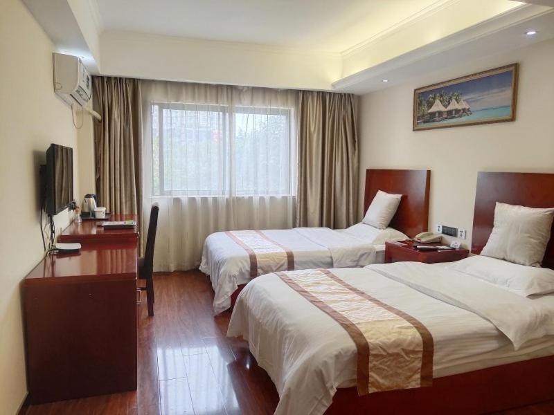 Greentree Alliance Jiangqiao West Jinshajiang Road 3*